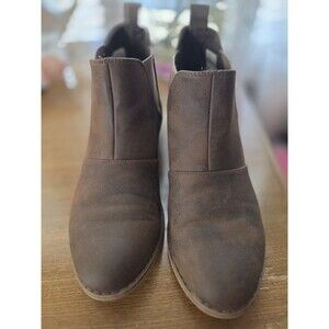 Women's Rocket Dog Brown Booties Size 8 Gently Used